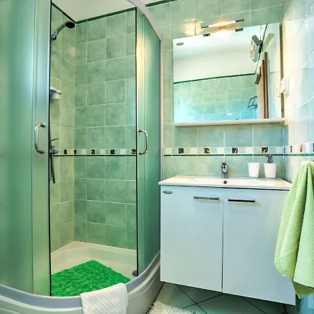 Tara-1 By Interhome * Brseč