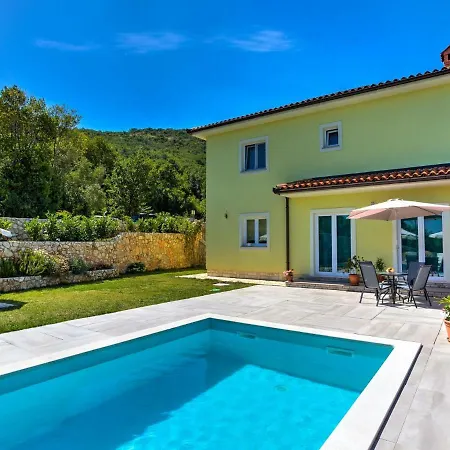 Tara-1 By Interhome Brseč