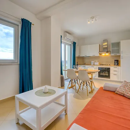 Tara-1 By Interhome Apartmán